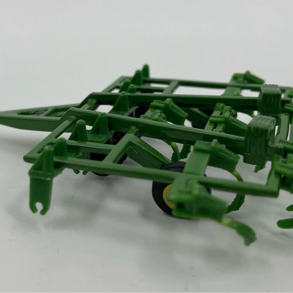 Ertl & Zee Toys John Deere 3 pc Mini Tractor Set  1268Q00 Plow Disc Wagon **READ